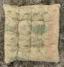 Sittepute av vintage sarier, 40 x 40 cm - No 54 thumbnail