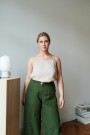 FRANKIE PANTS, LINBUKSE FRA LINENFOX- forest green (vanlig benlengde) thumbnail