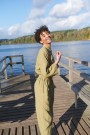 Work jumpsuit, buksedress i lin fra Linenfox - olive thumbnail