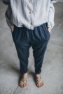 Nova Trousers linbukse fra Linenfox - Graphite Grey (smal linbukse) (str XS-L) thumbnail
