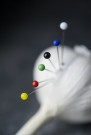GLASS HEADED PINS - knappenåler med glasshode fra Merchant and Mills thumbnail
