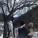 Strikkeoppskrift "Decemberhue" til barn og voksne - dansk thumbnail