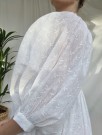 Linnea kjole mini brodert bomull  fra By Linn Andersen,  Engel (str L) (1 igjen) thumbnail