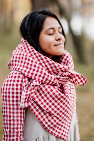 Palisandra Shawl, Hygge Red, Son de Flor