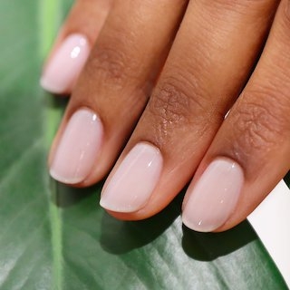 GREEN BY MANICURIST NEGLELAKK - MILKY WHITE