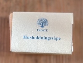 Husholdningssåpe fra Froste Naturprodukter (ryddesalg)