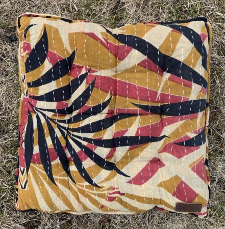 Sittepute av vintage sarier, 40 x 40 cm - No 57
