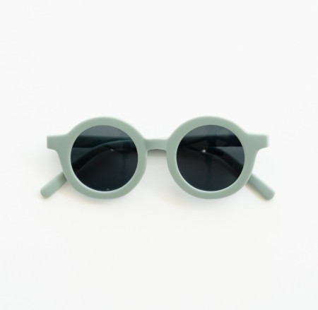 Solbriller til barn i resirkulert plast fra Grech & Co - Light Blue (1 igjen)