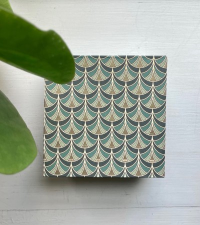 Magisk håndlagde skattekister i papir (10 x 10 x 5):  Nr 03