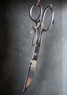 KITCHEN 8.5″ - lekker kjøkkensaks fra Merchant and Mills - (1 igjen)