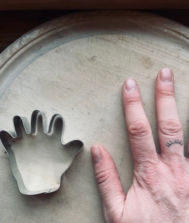 Pepperkakeform hånd