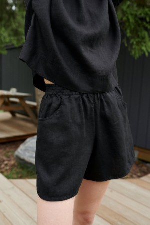 Jeri Linen Shorts, linshorts fra Linenfox - black (få igjen - str XS, L/XL og XXL)