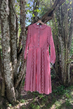 Classic Dress, Long Sleeves, Hygge red fra Son de Flor -  (str M og L)