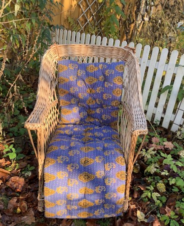 Sittepute / madrass av vintage sarier, 140 x 45 cm - No 10
