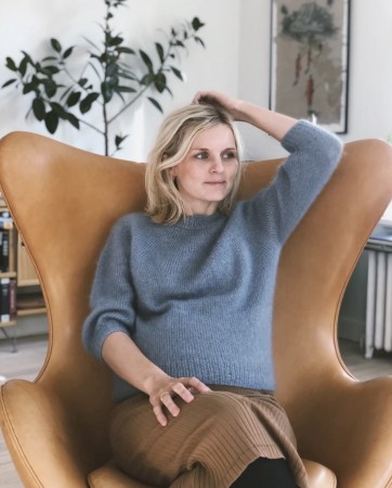 Petite knit - novice sweater (mohair edition)