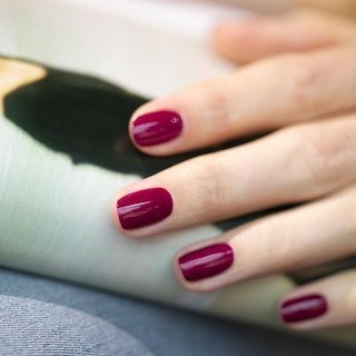 GREEN BY MANICURIST NEGLELAKK - VIOLETA