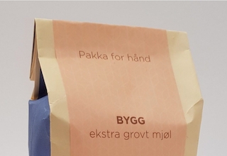 Ekstra grovt steinmalt bygggmel, økologisk og saktevokst fra DYRK Mølle, 500g