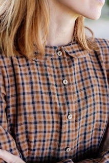 Son de flor, Peter Pan Collar Shirt, brown checkers (str S - XL)