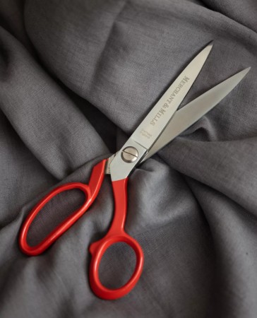 Tailors Shears RED 8″ - 20 cm stoffsaks fra Merchant & Mills