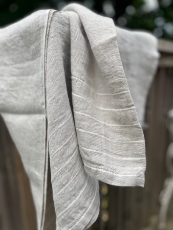 KASTE - Badehåndkle i 100% lin fra Lapuan Kankurit, natur og hvit
