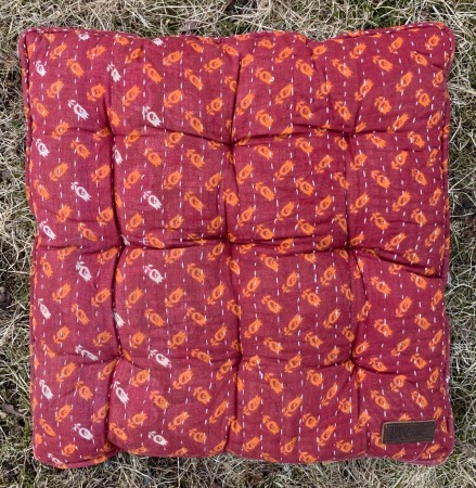 Sittepute av vintage sarier, 40 x 40 cm - No 37
