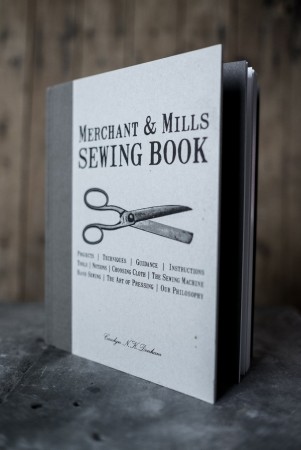 THE SEWING BOOK - sybok fra Merchant & Mills 