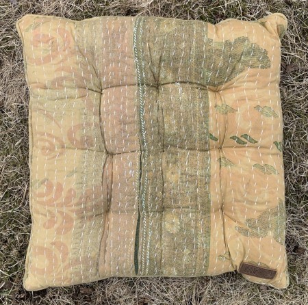 Sittepute av vintage sarier, 40 x 40 cm - No 54