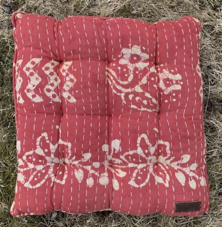 Sittepute av vintage sarier, 40 x 40 cm - No 35
