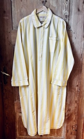 Nattkjole fra Habiba, gul/hvit (str M/L)